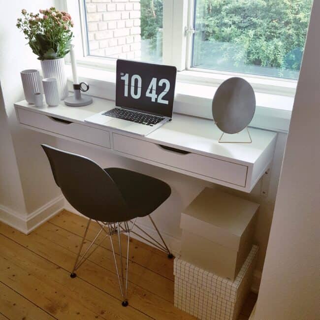 ekby desk