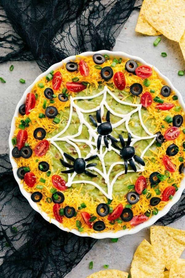 20 Easy, fast and fun Halloween Appetizers and Party Snacks #Halloween #Appetizers #PartySnacks