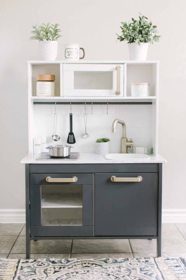 IKEA Duktig play kitchen makeover