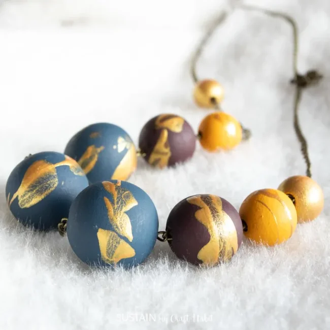 See these great ideas for DIY wood bead necklaces. We have 11 ideas here for unique & pretty necklaces 