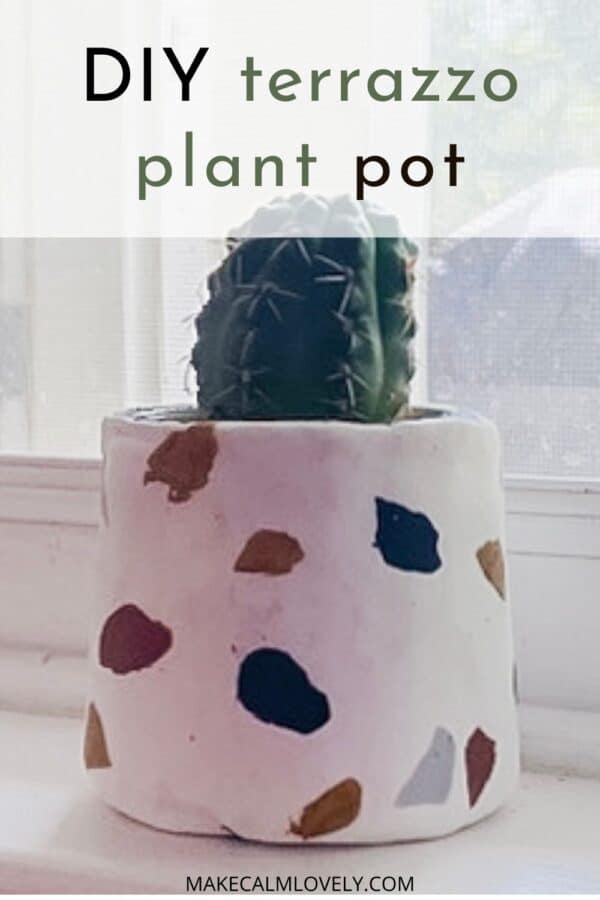 White & Terrazzo patterned clay plant pot.