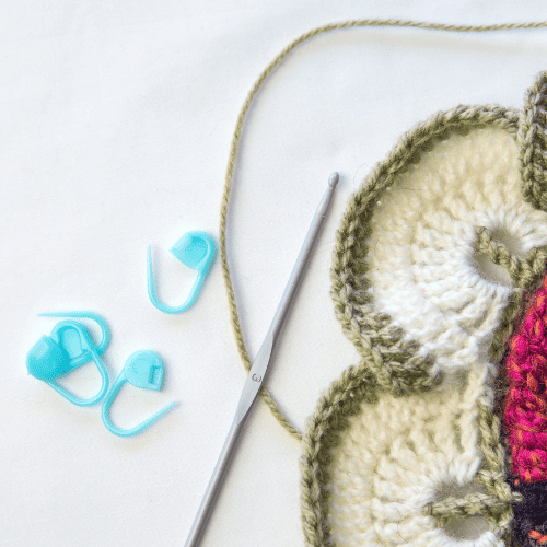 The Ultimate Guide to using Stitch Markers for Crochet