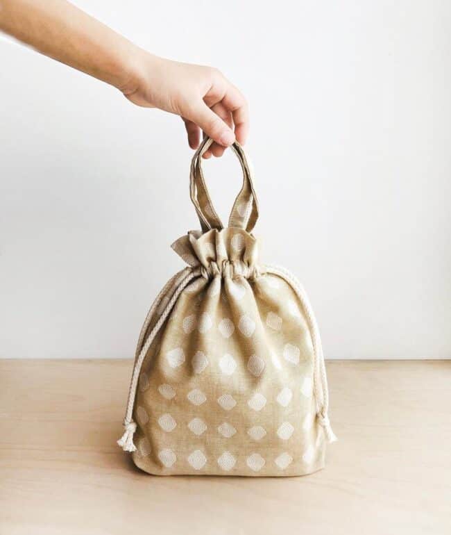 12 Easy & Fast Sewing Patterns for amazing bags #sewing #patterns #bags #bagstosew #DIY #sewbags