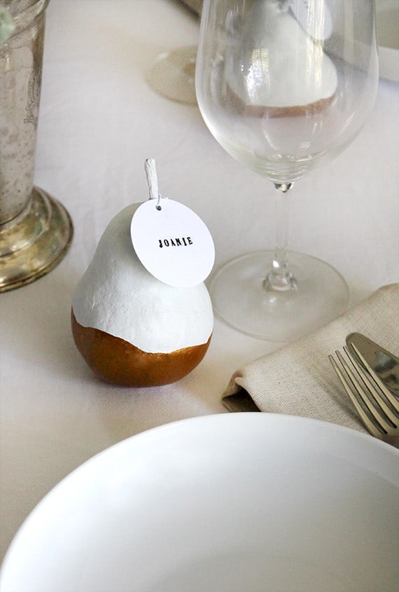 14 Place Card Ideas for your Thanksgiving Table