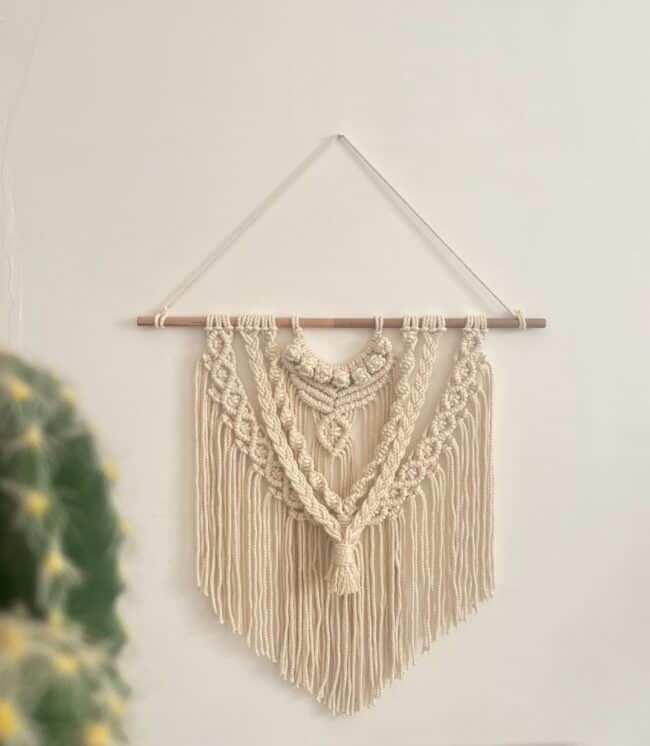 Learn what macrame is, how to do it, the knots to use, supplies to buy and more!
