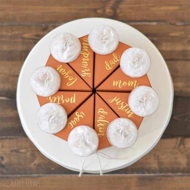 Pumpkin pie place setting