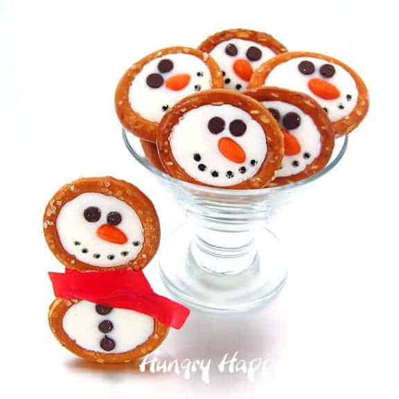 snowman-pretzels-christmas-treats-recipes